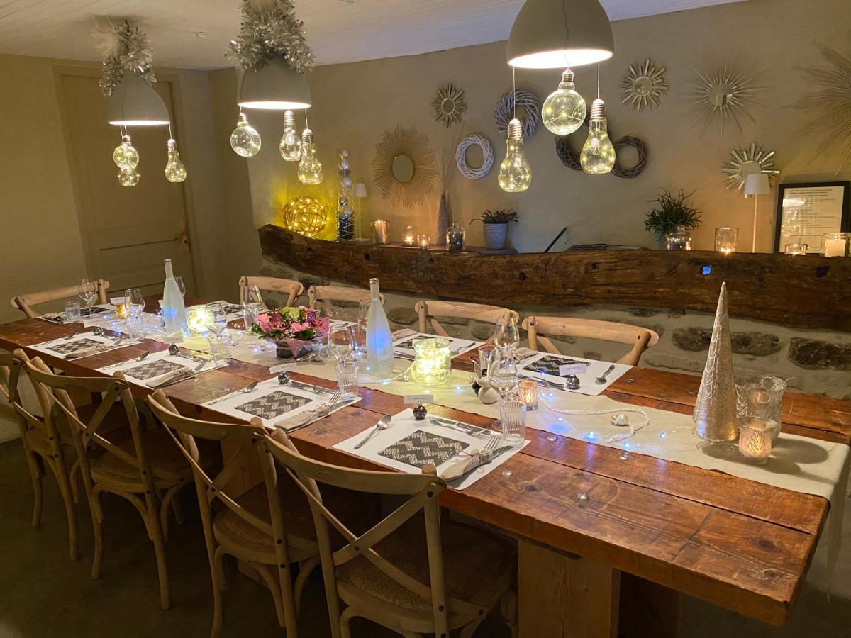 Du Pere Jean Bed and breakfast Roche-Saint-Secret