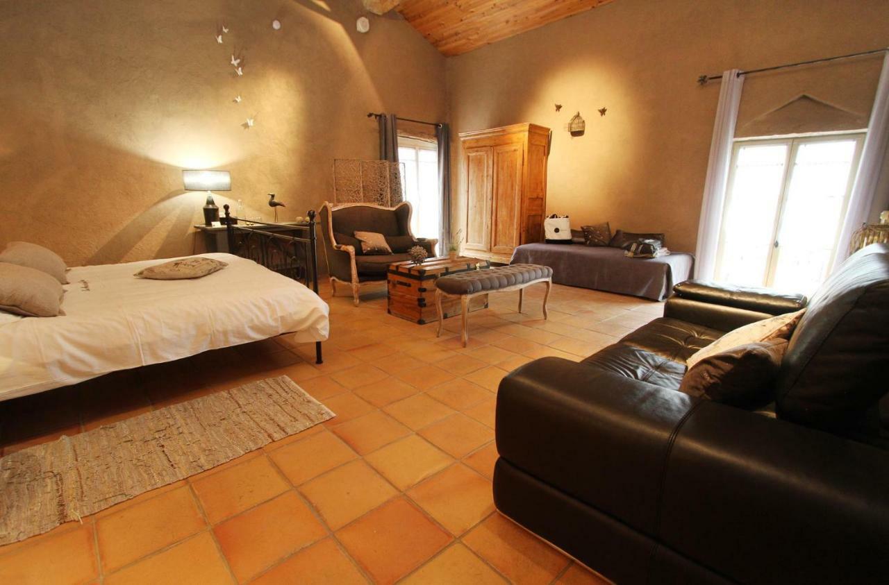 Du Pere Jean Bed and breakfast *